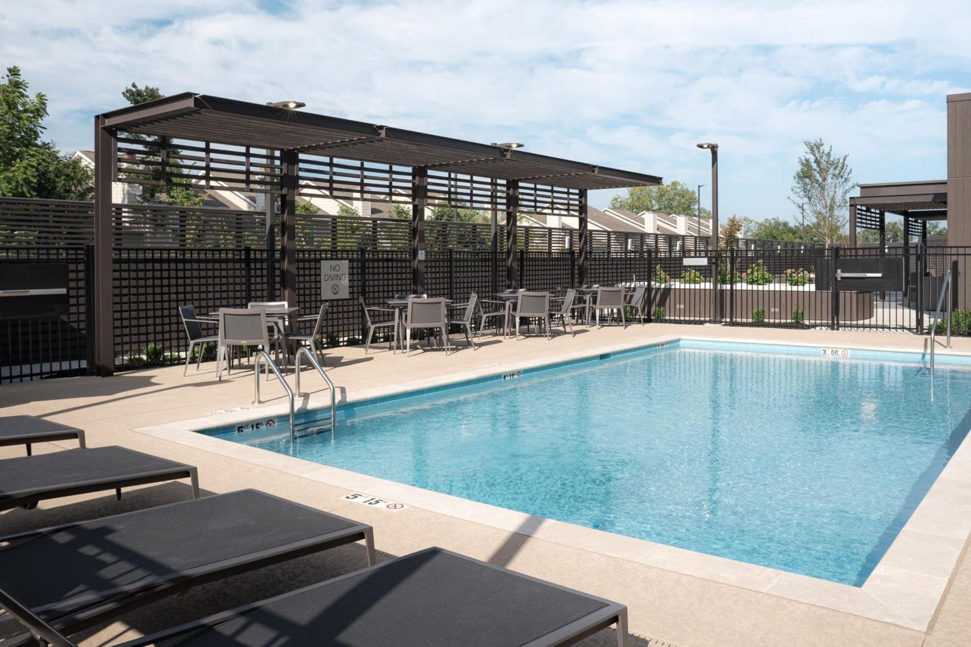 Courtyard By Marriott Nashville 서머나 외부 사진